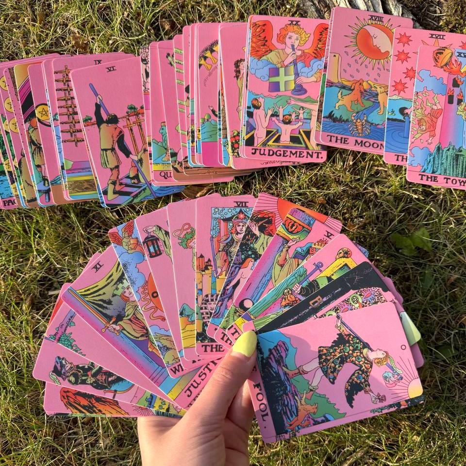 Pink Tarot Deck with Amethyst Crystal & Velvet Pouch - Portable Witchy Gift